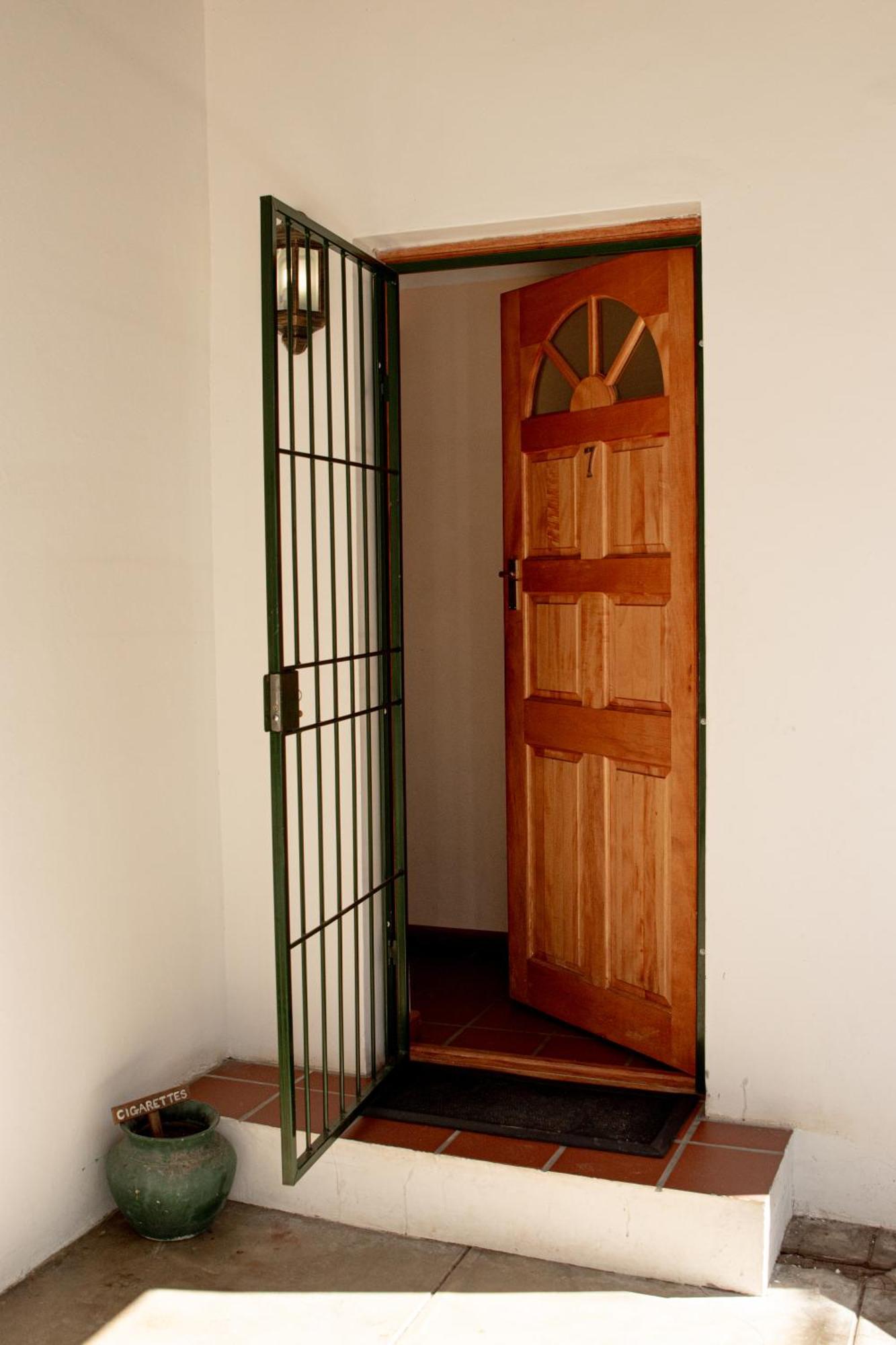 4 Rothman Street B&B Graaff-Reinet Exterior foto